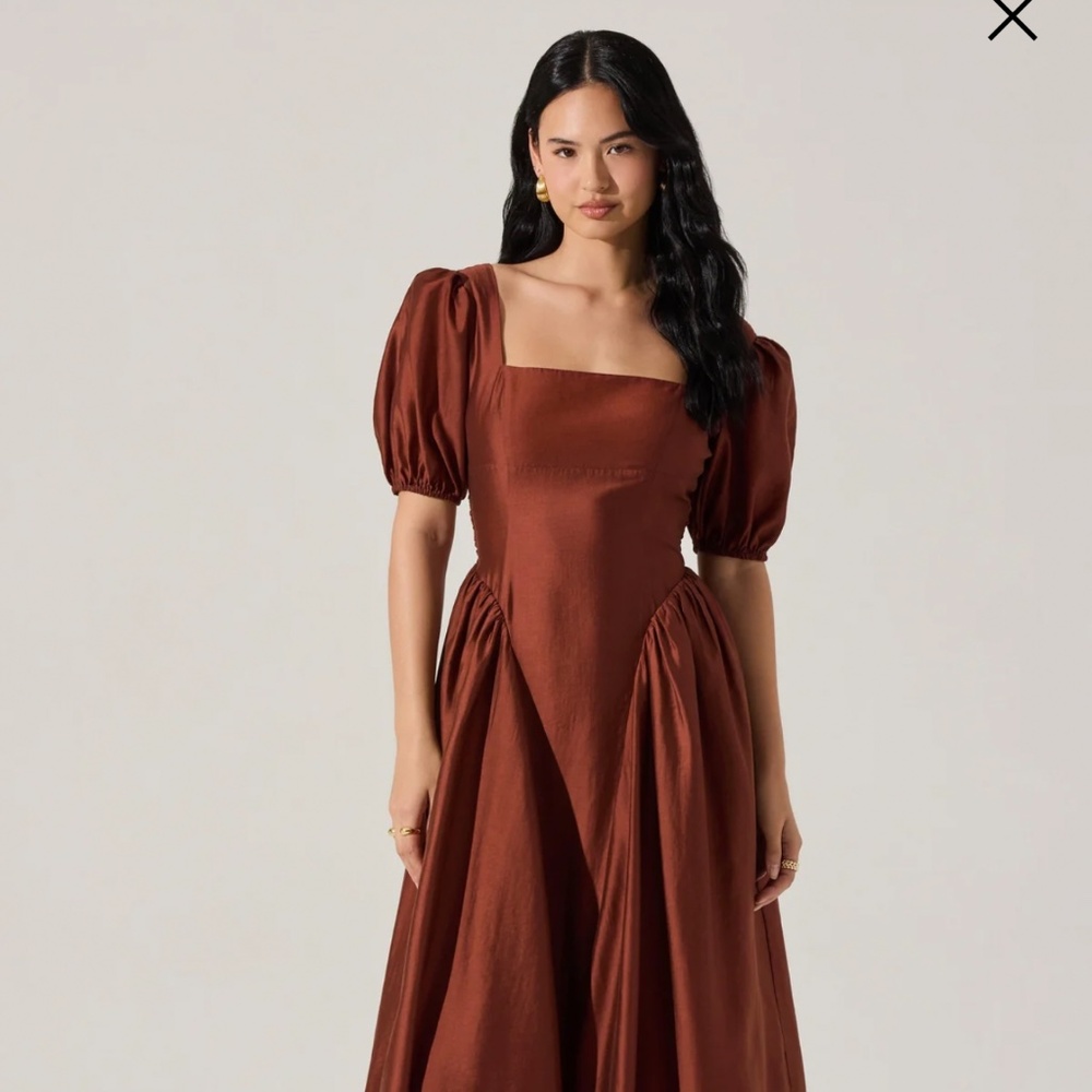 Keairra Puff Sleeve Midi Dress